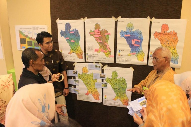 Working group of Bogor City verified the current and future hazard-specific maps (landslides, floods, drought, strong wind) affecting food security, water resources, waste and ecosystems