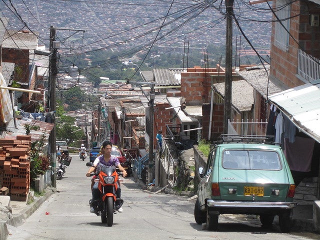 Course: Informal Land Markets and Regularization of Settlements in Latin America