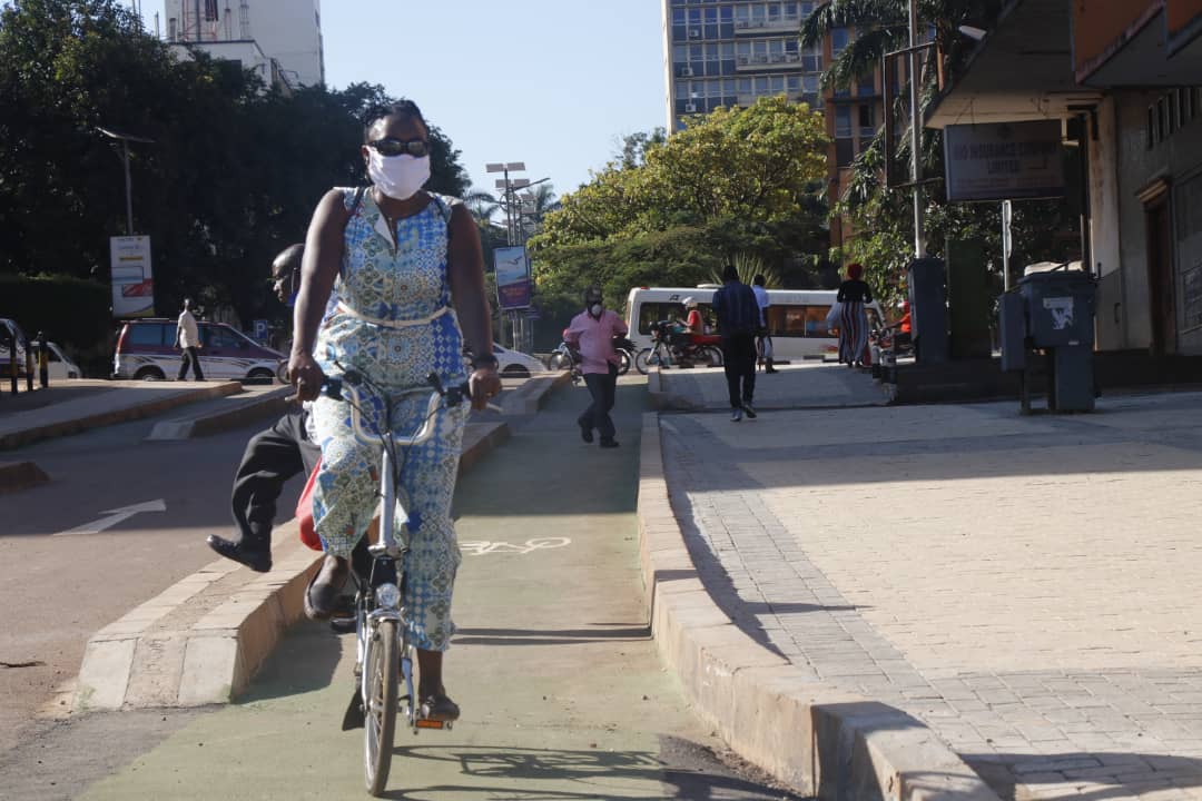 Ugandan university lecturer and cycling enthusiast Amanda Ngabirano on her bicycle   © Amanda Ngabirano