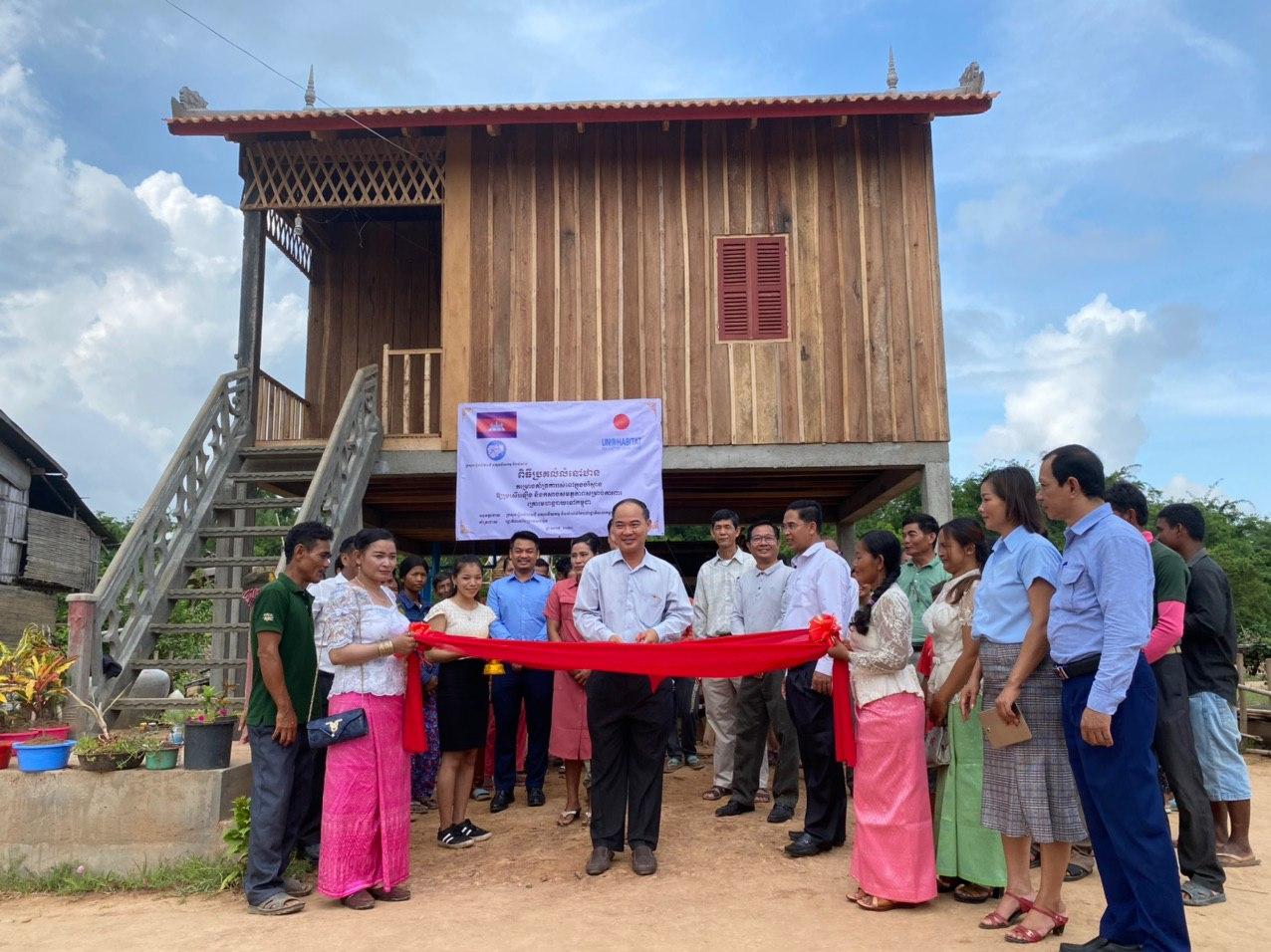 UN-Habitat Programme Manager for Cambodia Vanna Sok at the official handover of over 200 new and rehabilitated houses to families whose homes were damaged or destroyed in flooding in 2018