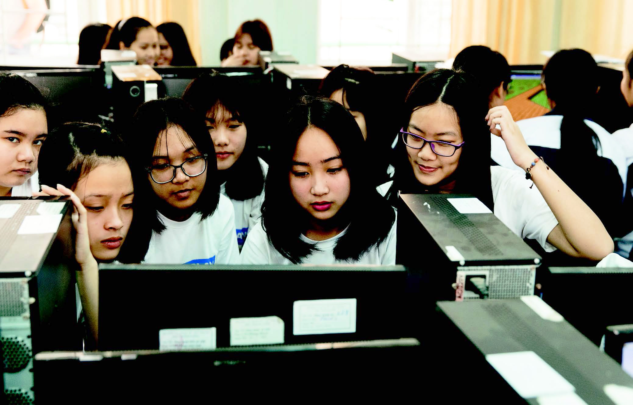 Girls use Minecraft to improve safety in their neighbourhood in Hanoi, Vietnam