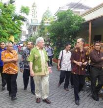 Surabaya Dr Clos J Silas