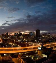 Johannesburg_Sunrise,_City_of_